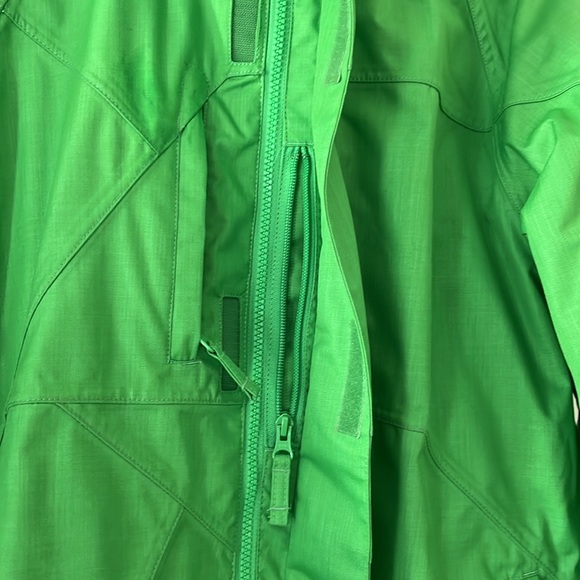 RIPZONE Trilogy green apple 3in1 winter ski/snowboard jacket. - Picture 7 of 15